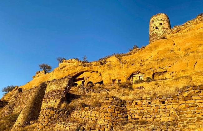 Balade privée en 4x4 au monastère David Gareja et dans les montagnes de l’Arc en ciel - Photo 2