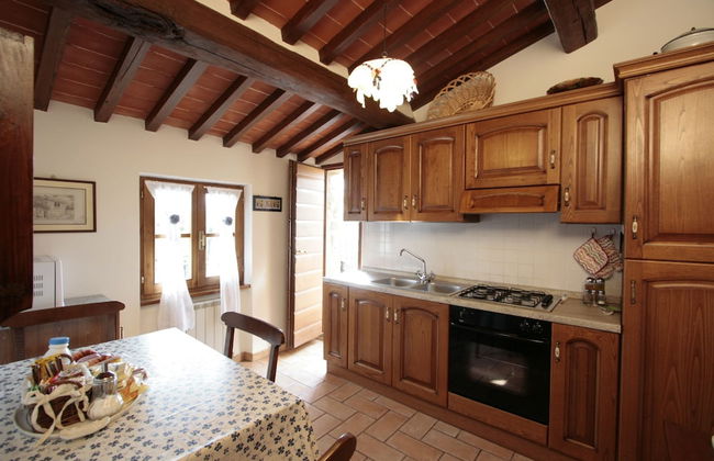 Tuscan Terrace Escape - Photo 10