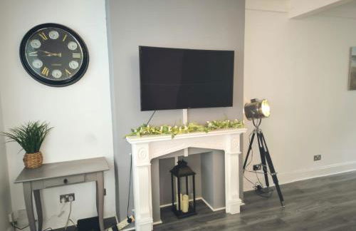 Large 3 Bedroom Home, Sleeps 7, Ideal for Families & Contractors, Long-Stay Friendly, Hosted by Clark Property Estates - Foto 21