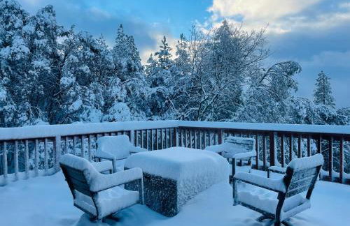 Stunning Log Cabin with Great Views, Firepit, Deck near Twain Hart - Foto 8