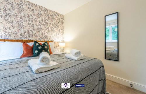Last-Minute Escapes ! Summer Days l RTM Stay l 4 -Bed House By Finesse Stays Short Lets & Serviced Accommodation Wakefield With Parking, Contractors - Foto 35