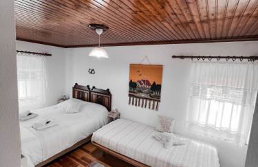 The Lady of the Lake - Photo 9