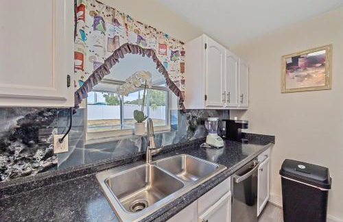 Heated Pool Home 10 miles Beach 3 miles IMG - Foto 29