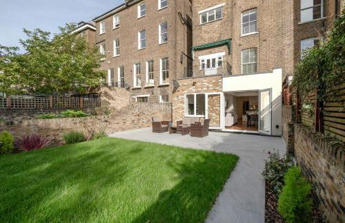 Maida Vale Gem by Little Venice with Stunning Garden - Photo 37