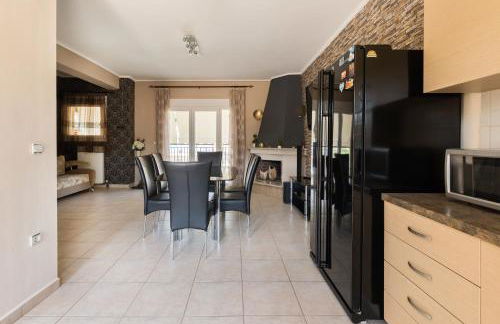 Home In Epanomi - Photo 17