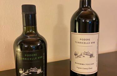 PODERE TORRICELLE 69B Pancole Gr, seaview infinity pool, jacuzzi, sauna, exclusive villa with 2 bedrooms for 4 - If you total 5 or 6 people there is an independent suite in main villa with private ensuite bathroom, kitchenette and garden dining area - Foto 78