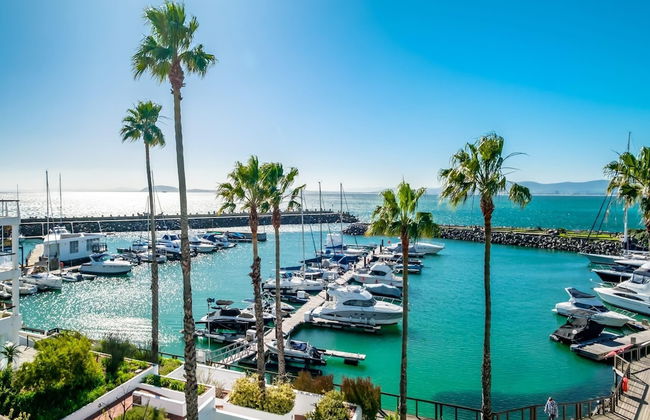 Aqua Views at the Waterclub in Cape Town - Photo 4