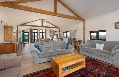 Leveret Lodge with secure garden for Dogs - Photo 1