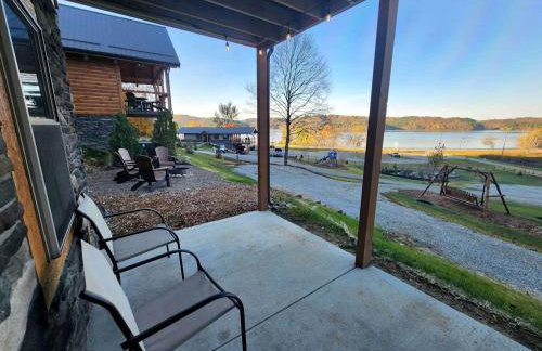 Group Friendly Cabin with Spa on the Deck near Tappan Lake in Ohio - Foto 24