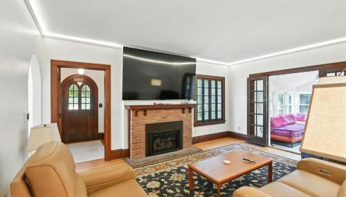 Charming Manville Heights Cottage Retreat home - Foto 2