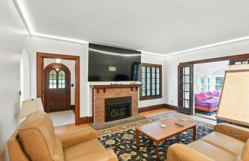 Charming Manville Heights Cottage Retreat home - Foto 2