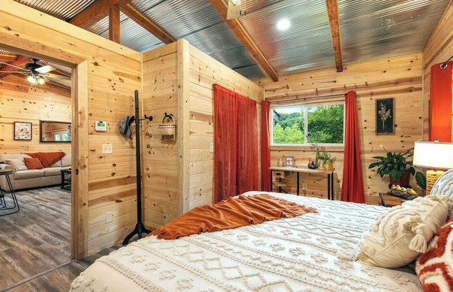 Cozy Cove Cabin The Perfect Ozark Retreat! - Photo 2