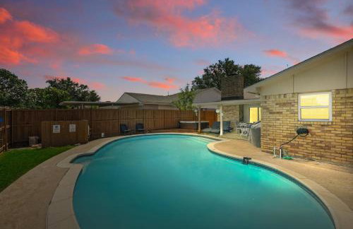 Modern & Chic 4BD,2BA - Pool, Hot Tub, BBQ Grill - Foto 34