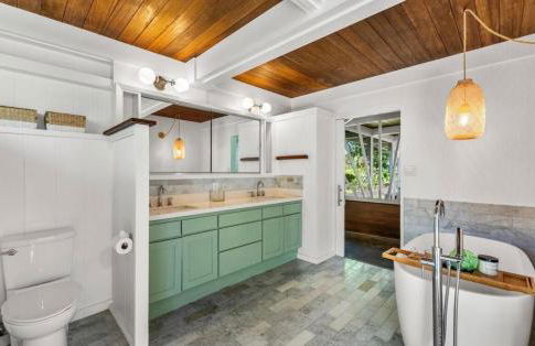 Stunning Lanikai Home just steps to the Ocean-Authentic Hawaiian Tropical Charm - Photo 22
