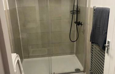 2 bedrooms apartment next to Arndale Shopping - Foto 10