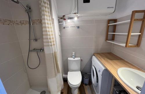 Azur, a 100m du marché de Noel, appartement 4 personnes et parking privé - Foto 7
