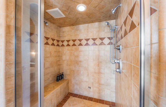 Fully Remodeled Tahoe Retreat with Game Room and Hot Tub - Foto 35