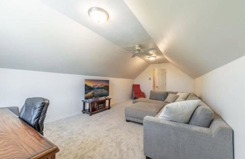 Big Family Getaway- Theater Room- BBQ- Play Room- Fire Pit - Foto 28