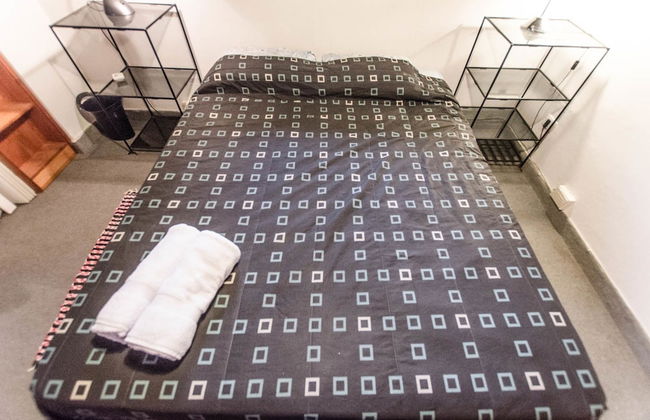 Bright Studio surrounded by trees - Photo 4