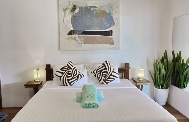 Joy Beach Villas - Photo 32