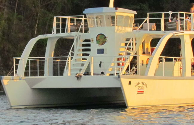 Passeio de catamarã e snorkel em Manuel Antonio - Foto 1