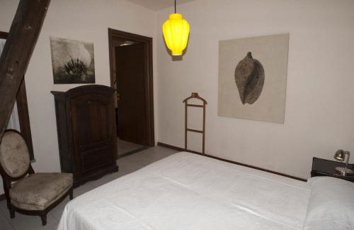 Sotto i merli - Foto 17