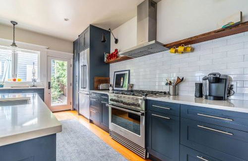 Beautiful North Cap Hill Craftsman with Hot Tub - Foto 10