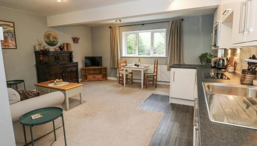 The Treetop - Photo 2