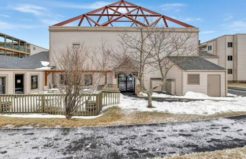 First floor, Studio, Resort Access, Portable AC - Foto 15