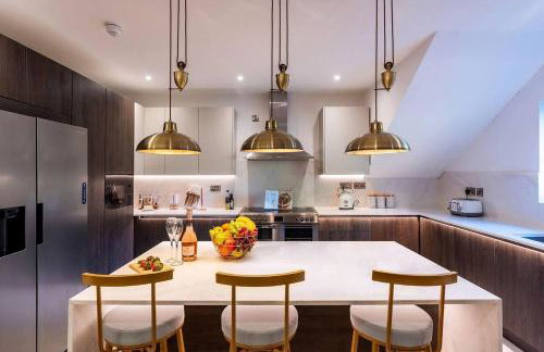 Lux Manor Sleeps 30 - Pool Sauna Hot Tub Cave - Foto 50