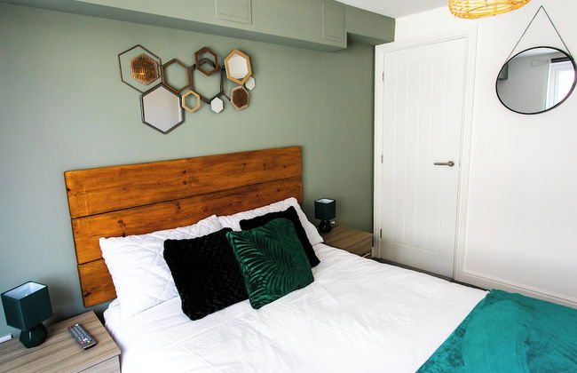 Portland Apartments 198 - Photo 1