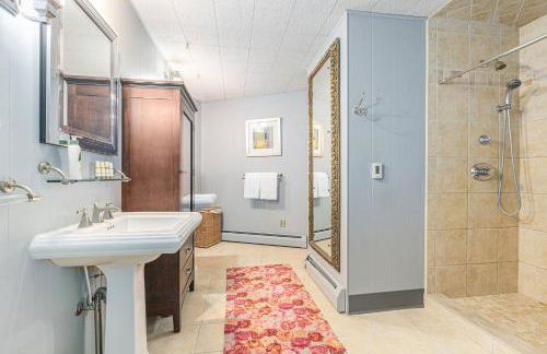 Bright 4BDR Home by Lake MI Arcadia Bluffs Portage Lake More - Photo 31