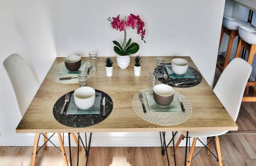 Appartement de charme, proche de toutes commonidités - Foto 14