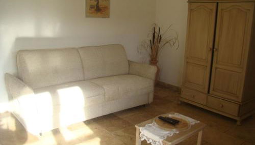 Studio tout confort avec terrasse et piscine, idéal pour un séjour relax - Foto 3