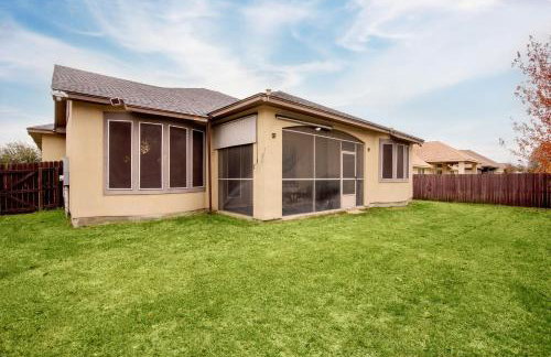 Randolph Central Location, 1-story, Chef Kitchen, Creekside - Foto 8