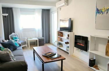 Las Torres del Centro by Alogest - parking opcional - Photo 1