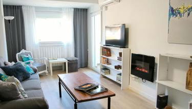 Las Torres del Centro by Alogest - parking opcional - Foto 1