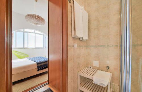 Infinite Ocean View w/ Free Parking By TimeCooler - Foto 27