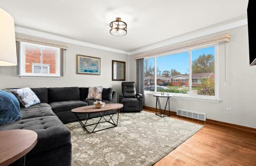 Charming Home Near Target and Parks 2 Bathrooms - Foto 45