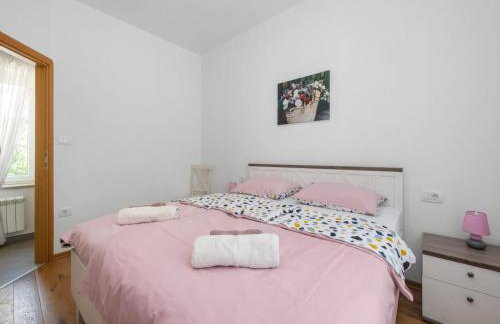 Charming Villa with Pool - Foto 30