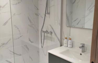 La Maison du Plongeoir 14 pers grande terrasse vue lac de Serre Ponçon - Foto 38