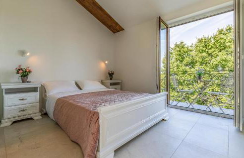 2 Bedroom Lovely Home In Hrboki - Photo 35