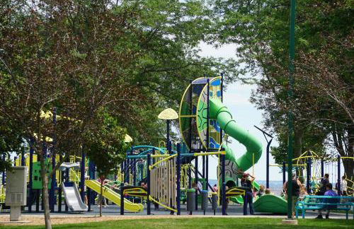 Peaceful Home in Heart of Oshkosh - Foto 21