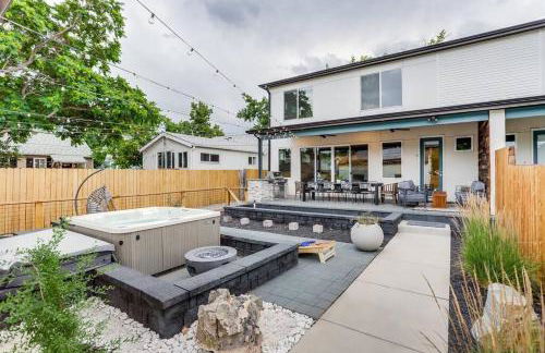 Zen Haus* Lavish Getaway w/ Gym, Sauna, Hot Tub - Foto 11