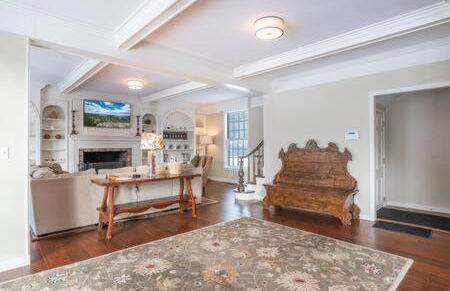 The Manor-Stunning Modern Farmhouse with Hot Tub - Foto 17