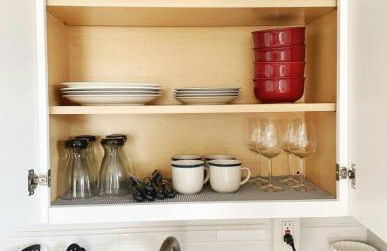 Chateau Blanc Yale Located Downtown - Photo 5