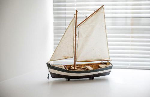 Coastal Escape with Balcony & River Dart Views - Foto 17