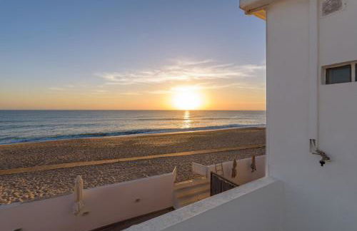 Beach front right on the Sand Luxury semi-detached 3 bed Villa - Foto 21