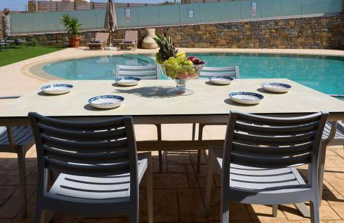 Superior family apartment w/pool dining area - Photo 41
