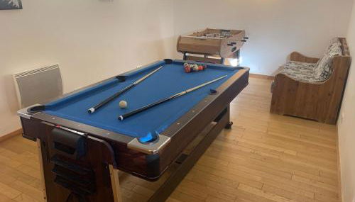 Mont Milo, Spacieux, 5ch, Sauna, Billard, Babyfoot, Borne de recharge électrique - Foto 5, Game Room
